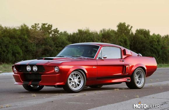 Ford Mustang Shelby GT500 –  