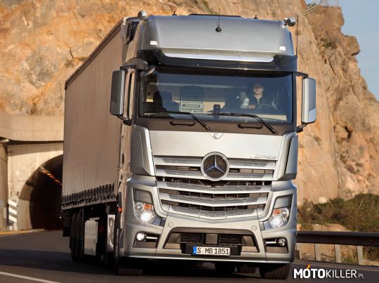 Mercedes Actros 2012 – są z nami fani ciężarówek? 