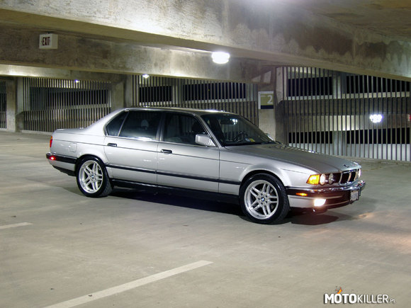 BMW e32 –  