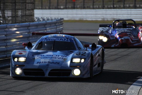 Nissan R390 GT1 – Aktywny w latach 1997-1998. Silnik V8 3.5L (VRH35L), 650 KM i 706 Nm. Masa 1029 kg. Największy sukces w wyścigach, to wysokie trzecie miejsce, podczas Le Mans 1998, R390 GT1 ustąpił tylko dwóm Porsche 911 GT1. Ciekawostka - zbudowano dwie wersje drogowe R390. 