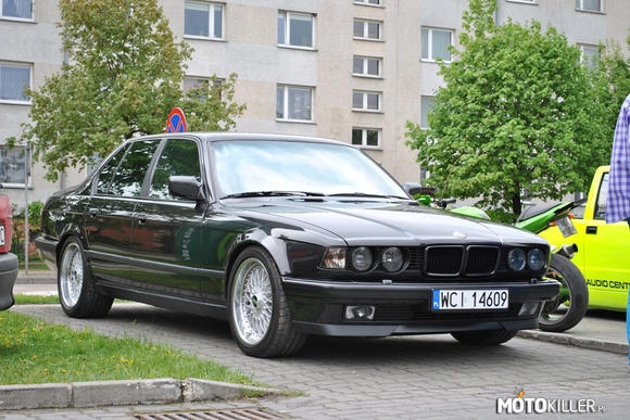 Piękny klasyk – BMW E32 