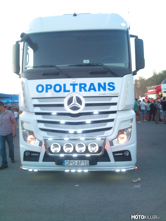 Mercedes Actros Master Truck Opole 2013 – Chciałbym Wam zwrócić uwagę na oświetlenie gwiazdy 