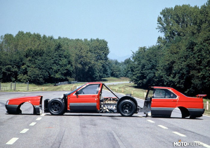 Alfa Romeo 164 PRO – Silnik: Alfa Corse V10
Rozstaw cylindrów: 72 stopnie
Poj.: 3,5 litra
Rozrząd: DOHC, 40 zaworów, napęd paskiem
Zasilanie: wtrysk paliwa Bosch
Typ: wolnossący
Moc: 600KM przy 12000 obr/min
Moment: 441 Nm przy 11700obr/min
Stosunek mocy do masy: 0,8KM/kg
V max: 340km/h przy 11800obr/min
Skrzynia biegów: Hewland 6 przełożeń
Napęd: oś tylna
Hamulce: Tarczowe wentylowane na 4 kołach
Zawieszenie: wielowahaczowe z przodu i z tyłu
Masa własna: 750kg 