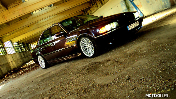 BMW 740 V8 –  