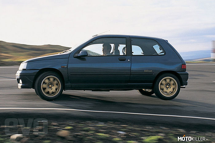 Kolejny wspaniały klasy przez wielu zapomniany – Renault Clio Williams 
Wychodziły z silnikami 16V o pojemności 2.0 L dysponowały mocą 150 km 