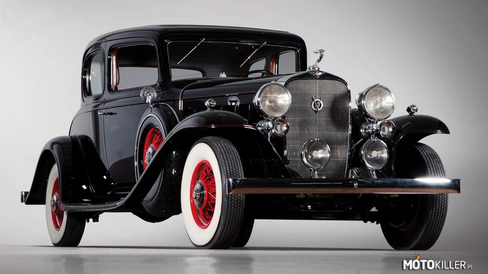 Cadillac Series 355 (V8) Victoria Coupe 1932 –  
