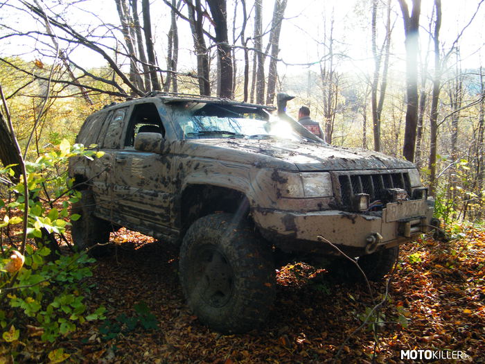 Jeep ZJ z Przemyśla – Na fotce Jeep Grand Cherokee 4.0 kupiony w oryginale i powoli przerabiany. Jeśli się spodoba wrzucę więcej zdjęć 