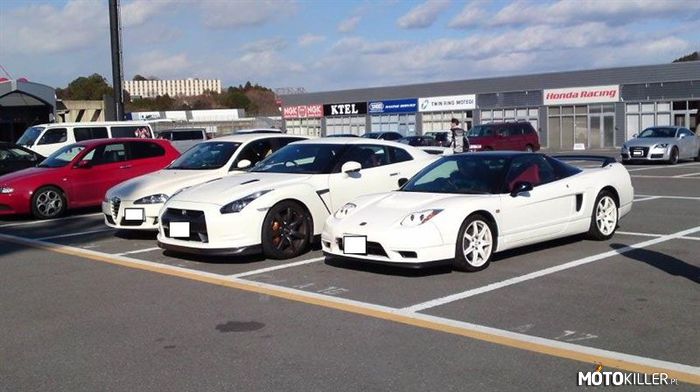 Alfa Romeo 147, Nissan GT-R, Honda NSX – Na jakimś parkingu w Japonii. 