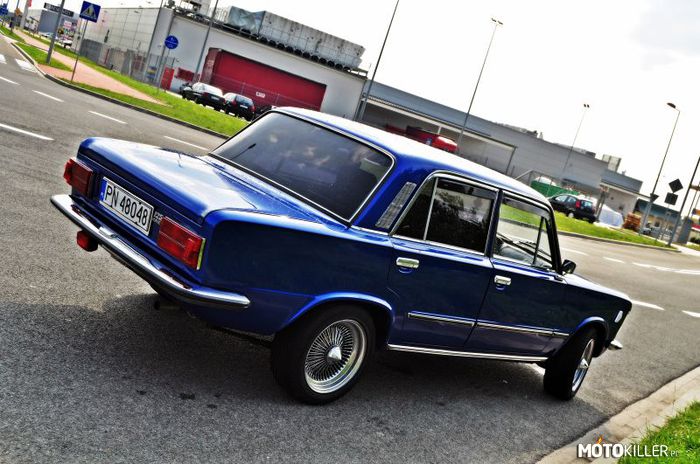 Fiat 125p &quot;Niebieski motyl&quot; – Projekt jednego z entuzjastów kredensów. Link wraz z tematem zawierającym worklog właściciela w źródle. 