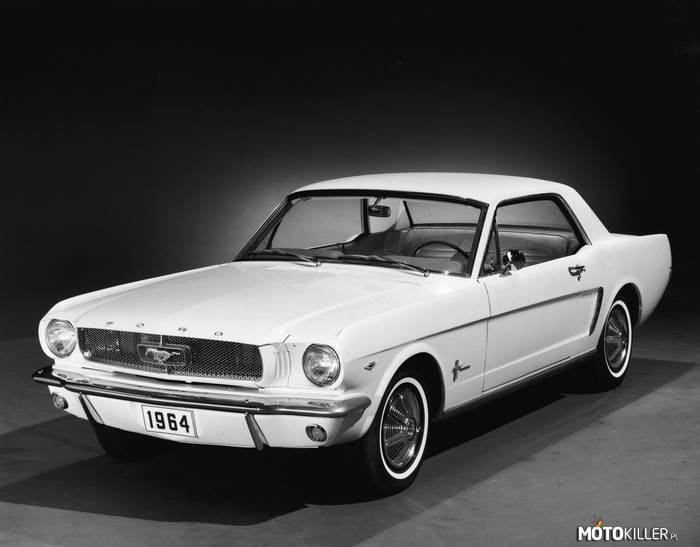 17 kwietnia 1964 – Zaprezentowano pierwszy egzemplarz Forda Mustanga. 