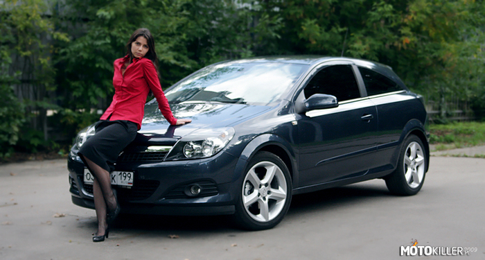 Opel Astra GTC –  