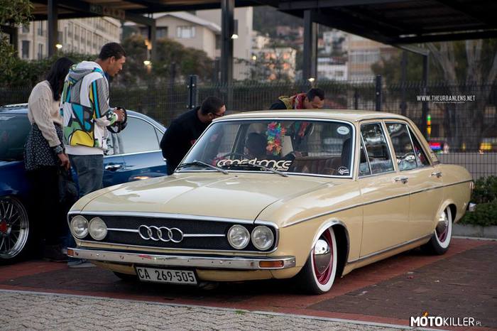 Audi 100 GL –  