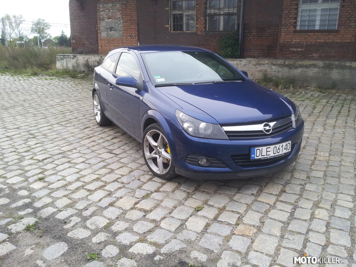 Opel Asta H 1.8 16v GTC – Samochód należy do mojej mamy, ja użytkuje samochód i dbam o jego stan techniczny. 