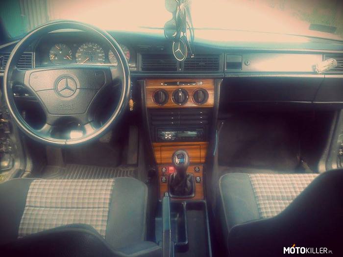 Mercedes W201 – Wnętrze mojego W201. 