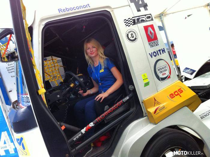 Trucking Girl – Truck Racing Championshion 2014

Jeszcze jedno, ale tym razem w środku ciężarówki. 