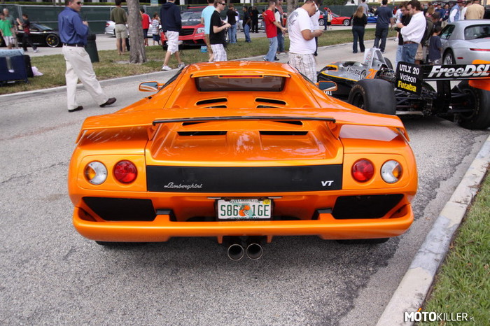 Lamborghini Diablo – Kolor wściekłej pomarańczy. 
