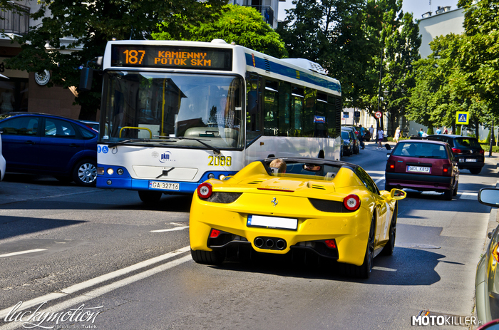 Ferrari 458 Italia – Lato, Sopot, Ferrari. Czego chcieć więcej? 
