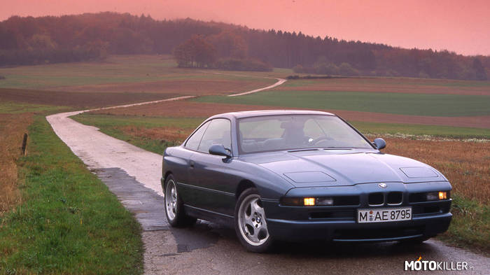 BMW 850CSi – Jedno z moich marzeń. Na początku lat 90tych było to jedno z najbardziej luksusowych i najszybszych gran turismo na rynku. Konkurował m.in z Ferrari 456. Napędzany przez silnik 5.6 V12 , który był opracowany przez oddział M GmbH. Skrzynia manualna, o sześciu przełożeniach. Osiągi? 5,9s do 100 km/h i prędkość maksymalna 300 km/h. Wyprodukowano nieco ponad 1500 egzemplarzy, pomiędzy latami 1991, a 1996. Moim zdaniem auto do dzisiaj robi niesamowite wrażenie, co zresztą znajduje swoje odzwierciedlenie w wysokich cenach używanych egzemplarzy. 