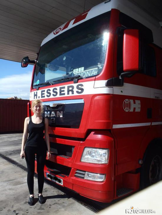 Iwona Blecharczyk    Trucking Girl –  