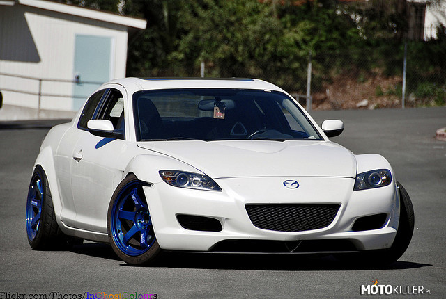 Mazda RX-8 – W bieli jej do twarzy. 