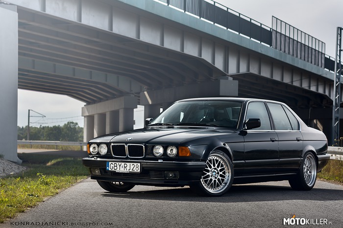 BMW 750i E32 V12 – Wysoka kultura pracy i moc w pięknym opakowaniu. 