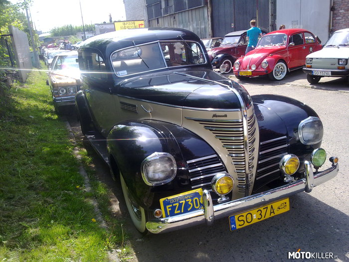 Plymouth De Luxe – Z 1939 roku. 