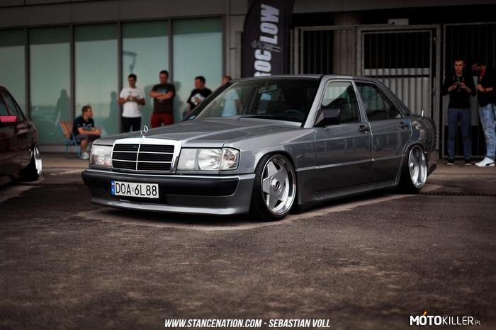 Mercedes-Benz W201 –  