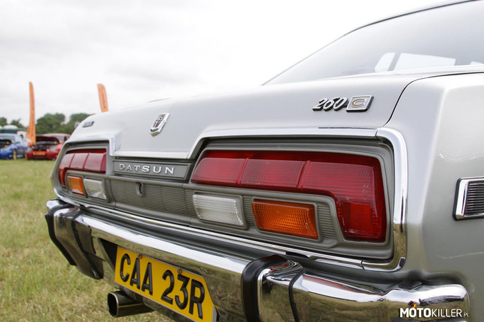 Datsun 260C – Dostać takiego w Europie, trzeba mieć ogromne szczęście i sporo cierpliwości. Samochód sprzedawany był na naszym rynku w latach 70. Była to eksportowa wersja japońskiego Nissana Cedric 330. Napęd na tył, pod maską 6-cylindrowy silnik L26 (wersja ze zdjęcia). 