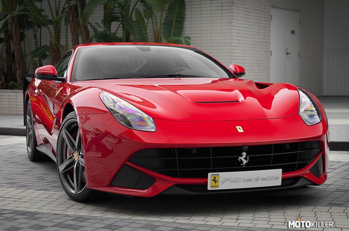 Ferrari F12berlinetta – Włoskie piękno... oczywiście czerwone! 