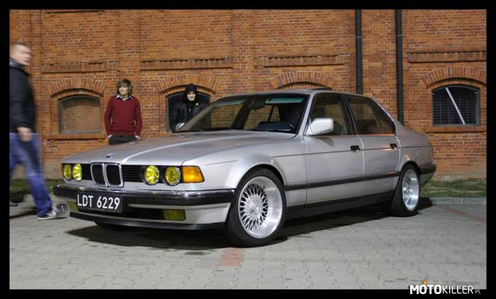 BMW 7er E32 –  