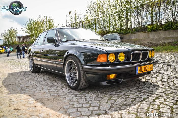 BMW 7er E32 –  