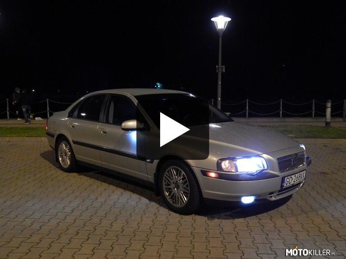 Volvo S80 – Moje Volvo w nocnej scenerii, oświetlenie full LED(włącznie z wnętrzem) oprócz świateł mijania i drogowych tam zastosowałem żarówki Osram Cool Blue Hyper 