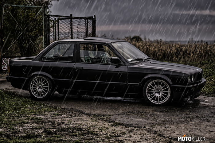 CROW – BMW e30 coupe 