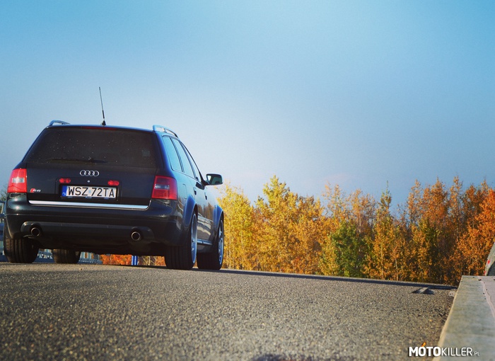 Audi S6 –  