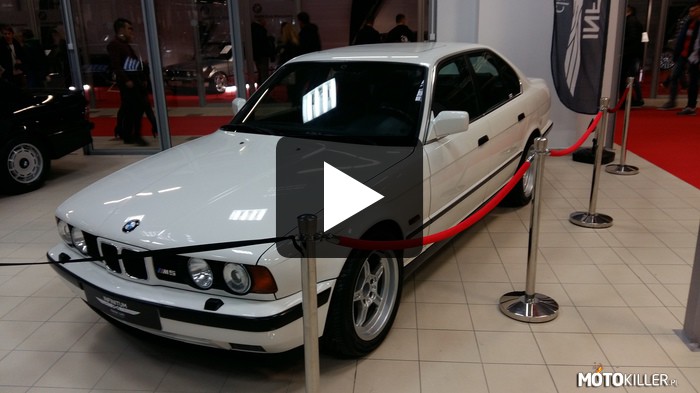 BMW E34 M5 –  
