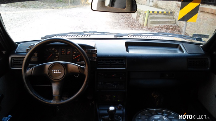Audi 80 B2 wnętrze quattro –  