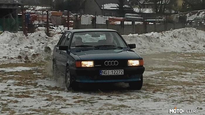 Audi 80 B2 quattro –  