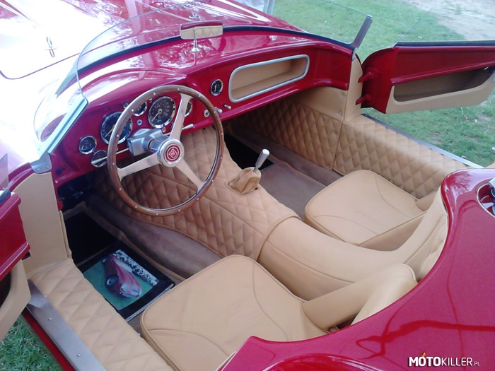 Wnętrze Jaguara - zlotowe –  