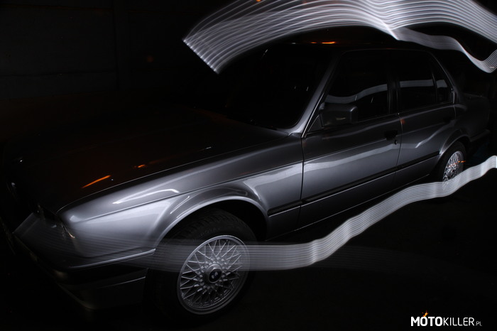 BMW E30 – Zabawy światłem. 
