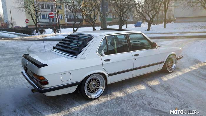 BMW E28 –  