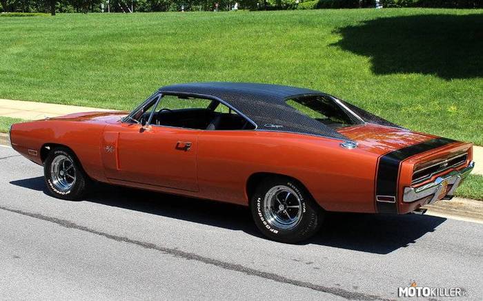 Dodge Charger R/T –  