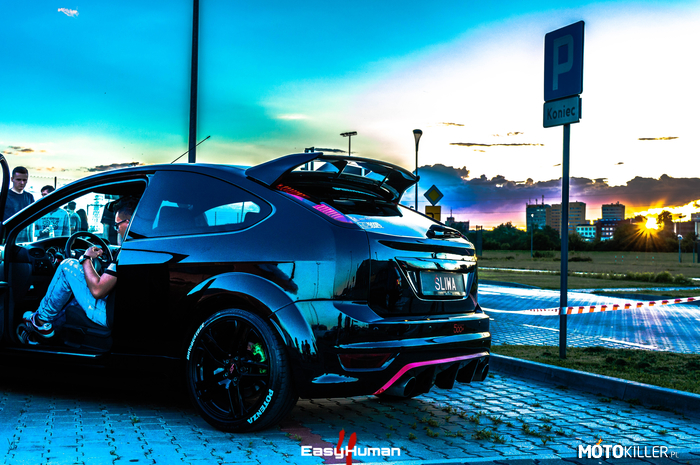 Ford Focus ST by Śliwa Fot: easy4human –  