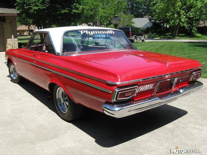 Plymouth Belvedere –  