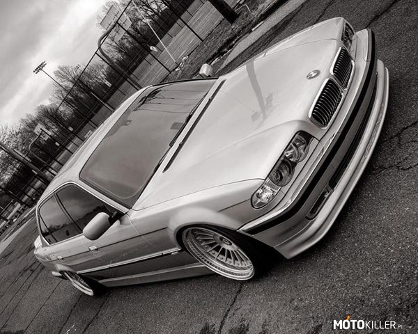 BMW E38 series 7 –  
