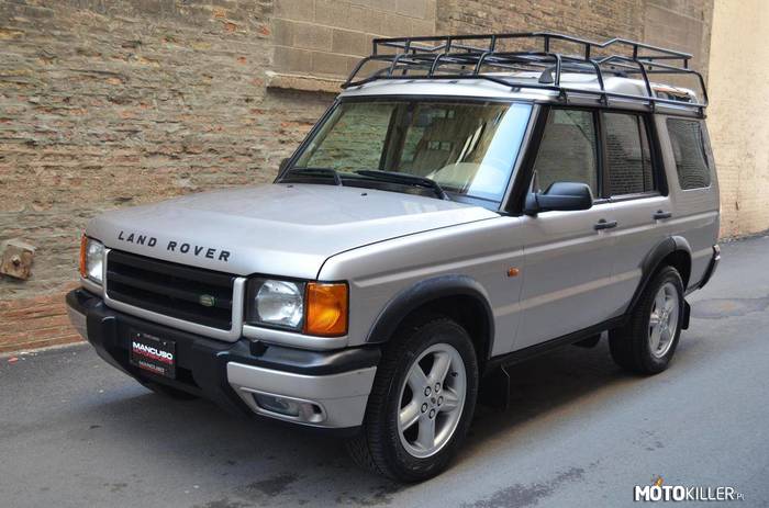 Land Rover Discovery –  