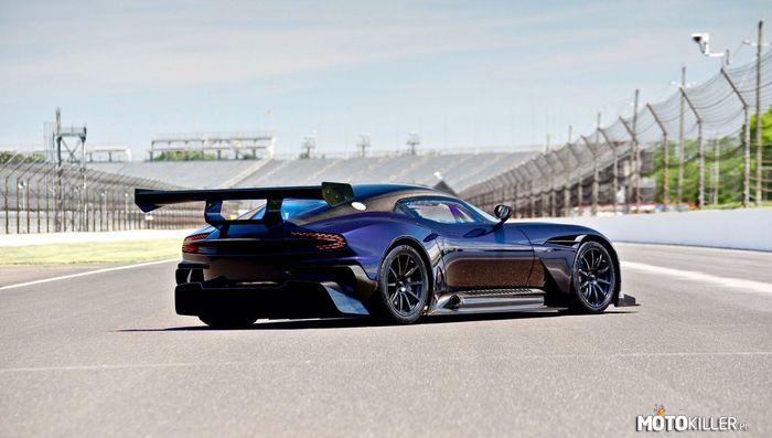 Aston Martin Vulcan –  