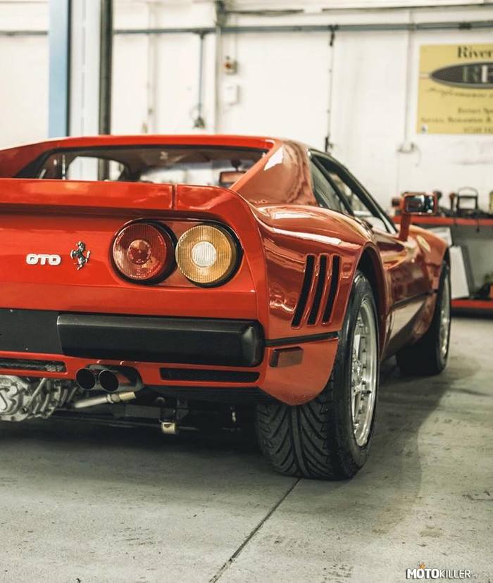 Ferrari 288 GTO –  