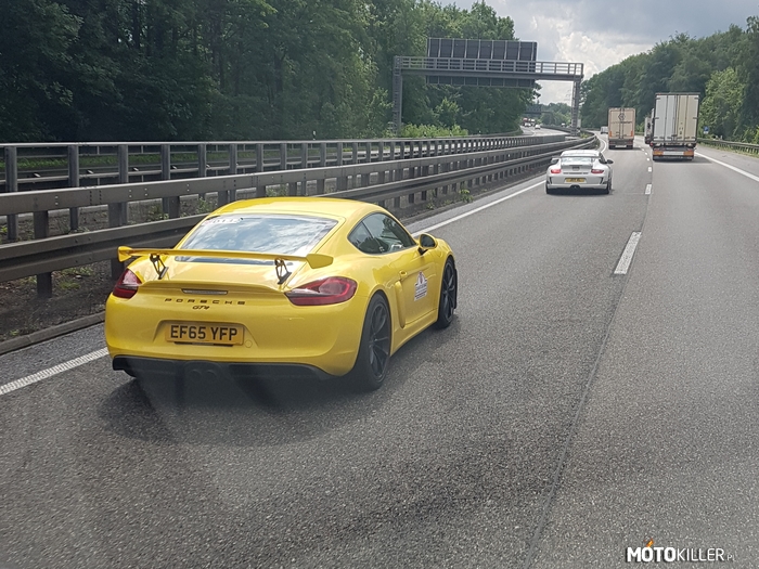 Okiem kierowcy busa #2 – Porsche GT3 RS 4.0 i GT4
Ryk silnika w tunelu niezapomniany 