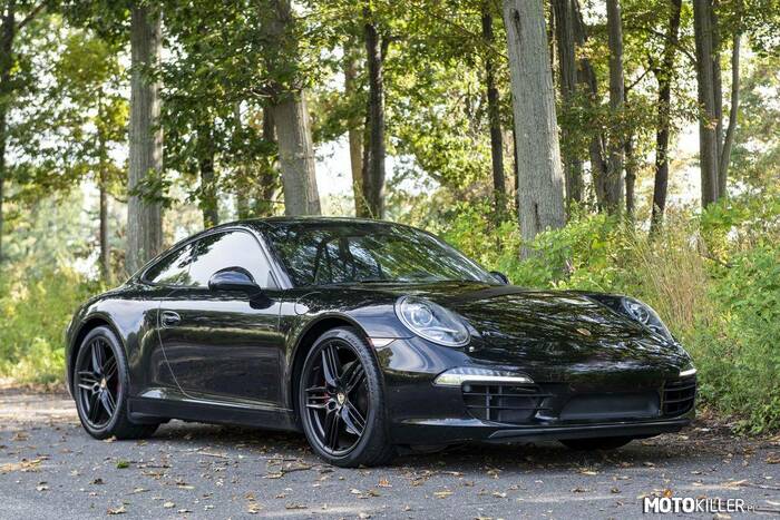 Porsche 911S –  