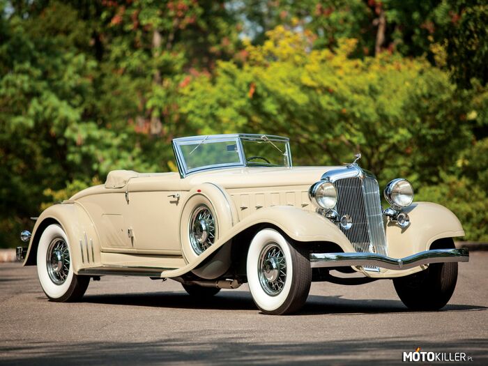 1933 Chrysler Custom Imperial Roadster –  